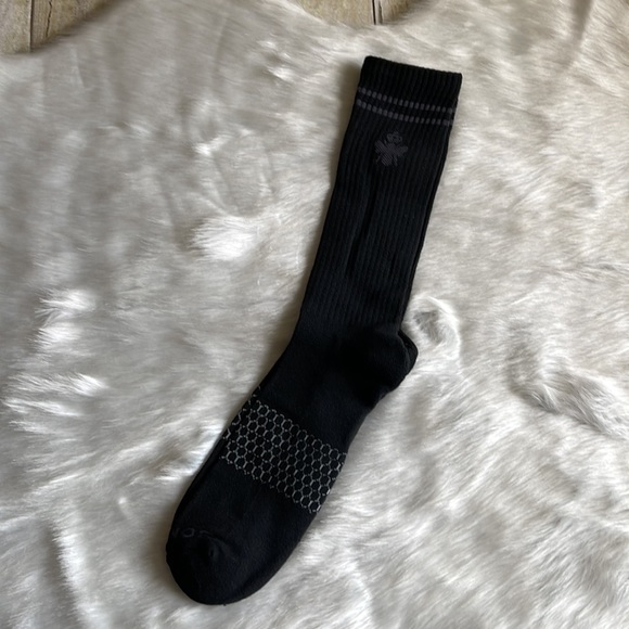 Bombas Mens Size XL 13+Solid Black Calf Socks NWT - Picture 2 of 7